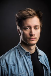 独特的娱乐体验：游戏创作者的人工智能：如何通过短内容增加社交受众